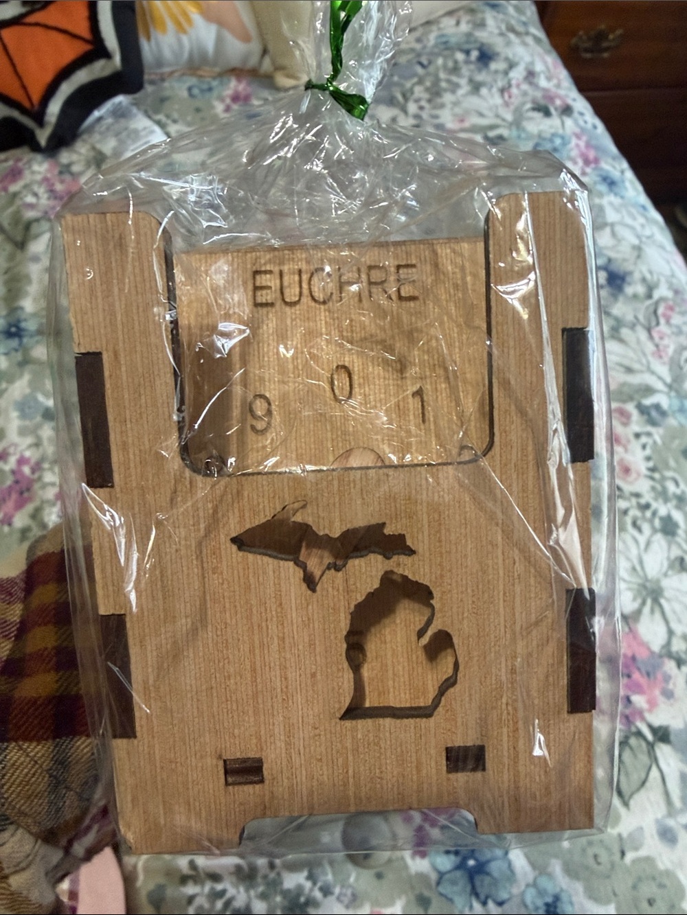 Wooden Euchre Score Keeper with Michigan Cutouts